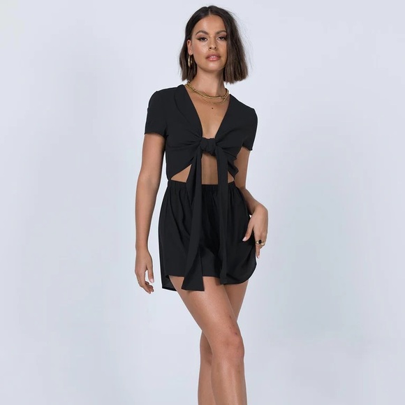 Princess polly Ragnar tie front romper black - Picture 4 of 8